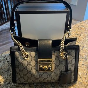 Authentic Gucci Padlock small shoulder tote with keys. Pristine condition